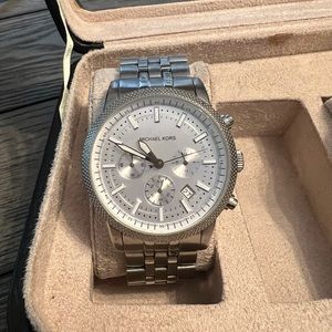 Michael Kors MK8072 all stainless steel unisex watch